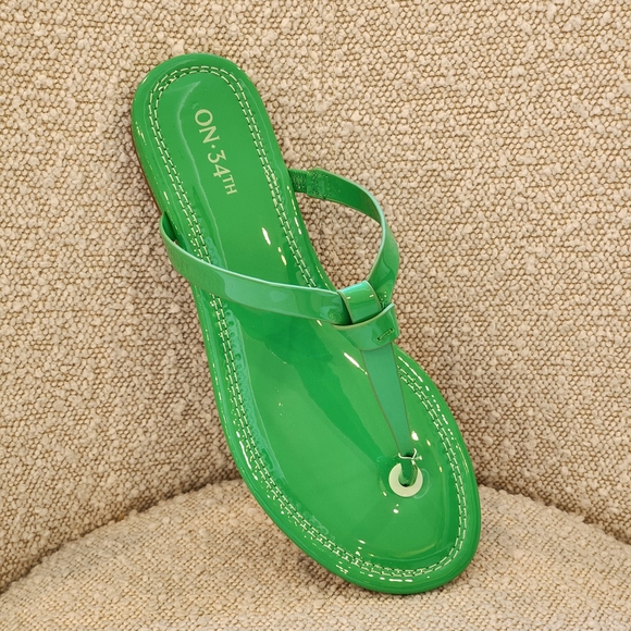 ON 34th Shoes - On 34th Women's Galinaa Green Patent Knotted T-straps Slip-on Sandals Size 8